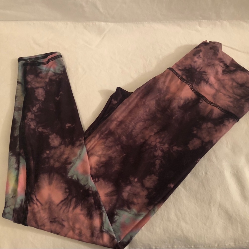 Teeki Feather Yoga Leggings / Tights